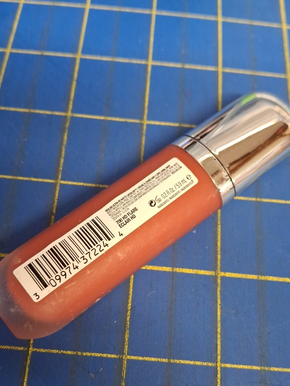Revlon Ultra HD Matte Lipcolor 59ml New 700 HD Flare Eclair - Picture 2 of 3